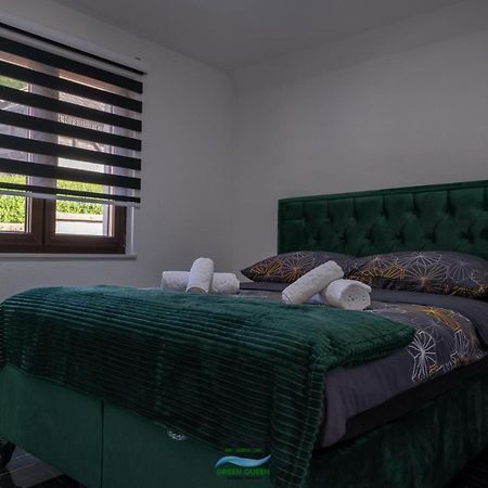 Holiday Houses Green Queen Bihać Esterno foto