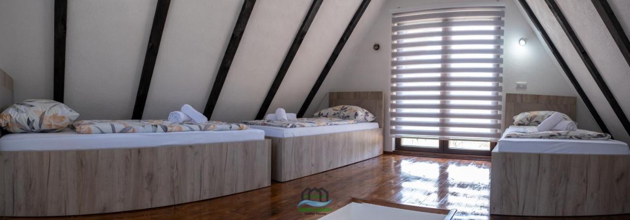 Holiday Houses Green Queen Bihać Esterno foto